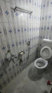 Bathroom Image of 850 Sq.ft 2 BHK Builder Floor for rent in Bommanahalli Bengaluru for Rs. 17500