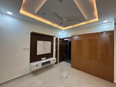1 RK Independent Builder Floor