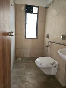 Common Bathroom Image of 1001 Sq.ft 2 BHK Apartment / Flat for rent in Manhattan, Charholi Budruk Pune for Rs. 24000