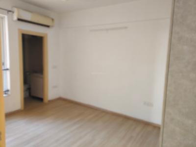 Bedroom Image of 1750 Sq.ft 3 BHK Apartment / Flat for sale in DLF Regal Gardens, Sector 90 Gurgaon for Rs. 20500000