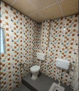 Bathroom Image of 1200 Sq.ft 2 BHK Builder Floor for rent in Kahilipara Guwahati for Rs. 15000