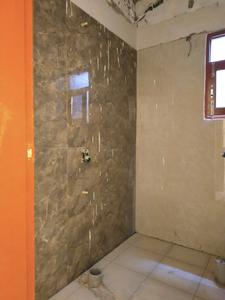 Common Bathroom Image of 1050 Sq.ft 2 BHK Apartment / Flat for sale in Lal Kuan Ghaziabad for Rs. 4465000
