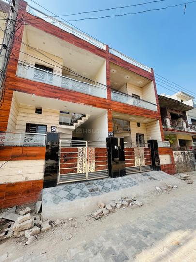 Sawraj nagar sec 127 Main Image 1