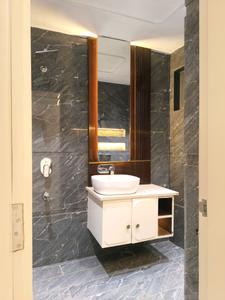 Common Bathroom Image of 2000 Sq.ft 3 BHK Builder Floor for sale in Vaishali Ghaziabad for Rs. 17600000