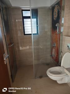 Bathroom Image of 1200 Sq.ft 3 BHK Apartment / Flat for sale in Khar West Mumbai for Rs. 66000000