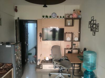 Living Room Image of 600 Sq.ft 1.5 BHK Apartment / Flat for sale in Mulund West Mumbai for Rs. 14500000