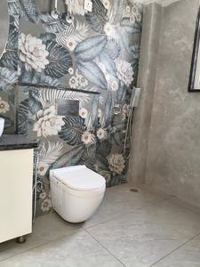 Common Bathroom Image of 2250 Sq.ft 4 BHK Builder Floor for sale in Uppal Southend, Sector 49 Gurgaon for Rs. 34500000