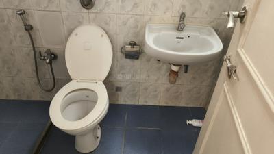 Bathroom Image of 595 Sq.ft 1 BHK Apartment / Flat for sale in Hiranandani Phoenix, Hiranandani Estate Thane for Rs. 9000000