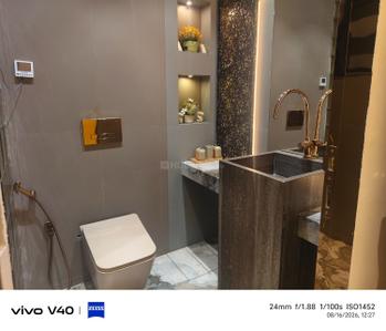 Image of 1100 Sq.ft 2 BHK Apartment / Flat for sale in Claremont, Goregaon East, Mumbai for Rs. 22000000