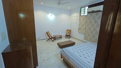 Bedroom Image of 2700 Sq.ft 2 BHK Builder Floor for rent in Palam Vihar Gurgaon for Rs. 36000