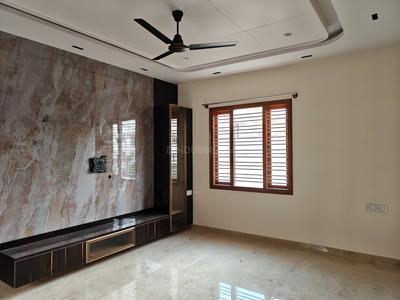 Living Room Image of 1500 Sq.ft 3 BHK Apartment / Flat for rent in Vishveshwaraya Nagar Bengaluru for Rs. 42000