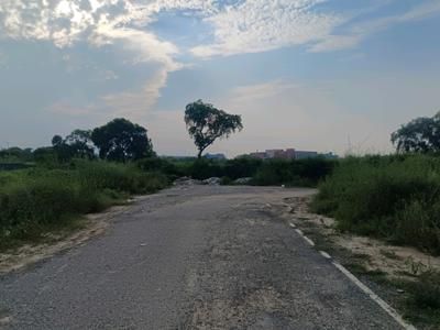 Image of 60 Sq.ft Residential Plot / Land for sale in Rohini Sector 28, New Delhi for Rs. 22500000