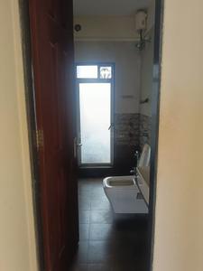Bathroom Image of 700 Sq.ft 1 BHK Apartment / Flat for rent in Sai Simran, Chembur Mumbai for Rs. 48000