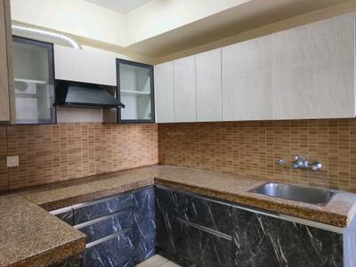 Kitchen Image of 1910 Sq.ft 3 BHK Apartment / Flat for rent in Orris Greenopolis, Sector 89 Gurgaon for Rs. 35000