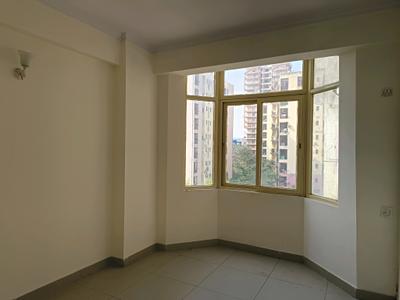 Bedroom Image of 1350 Sq.ft 3 BHK Apartment / Flat for rent in Mahagun Mosaic, Vaishali Ghaziabad for Rs. 30000