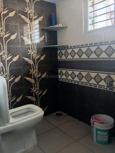 Bathroom Image of 650 Sq.ft 1 RK Studio for rent in Gayathripuram Mysore for Rs. 4500