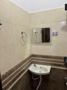 Bathroom Image of 750 Sq.ft 2 BHK Builder Floor for rent in Vijayanagar Bengaluru for Rs. 25000