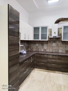 Kitchen Image of 3250 Sq.ft 3 BHK Independent House for rent in Paschim Vihar New Delhi for Rs. 60500