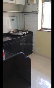 Kitchen Image of 750 Sq.ft 2 BHK Apartment / Flat for rent in Sameer Building, Andheri West Mumbai for Rs. 70000