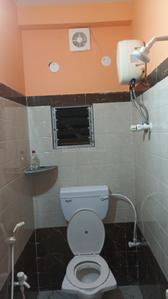 Bathroom Image of 400 Sq.ft 1 BHK Independent House for rent in Teghoria Kolkata for Rs. 10000