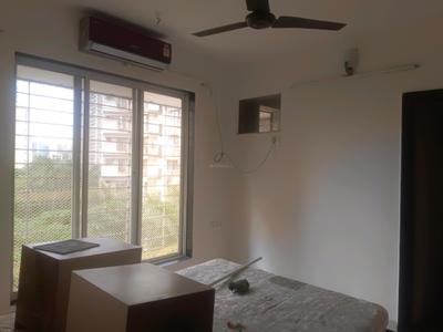 Bedroom Image of 1330 Sq.ft 3 BHK Apartment / Flat for rent in Evershine Millennium Paradise, Kandivali East Mumbai for Rs. 70000
