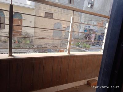 Balcony Image of 650 Sq.ft 1 BHK Builder Floor for rent in Dwarka Mor New Delhi for Rs. 12502