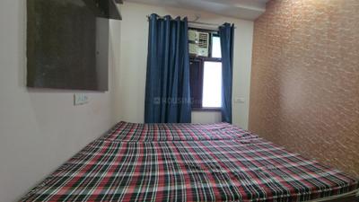 Bedroom Image of 350 Sq.ft 1 BHK Builder Floor for rent in Maurya Enclave, Pitampura New Delhi for Rs. 19000