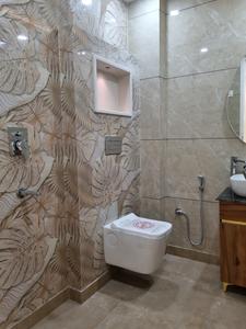 Common Bathroom Image of 1000 Sq.ft 3 BHK Apartment / Flat for sale in Dwarka Mor New Delhi for Rs. 7500000