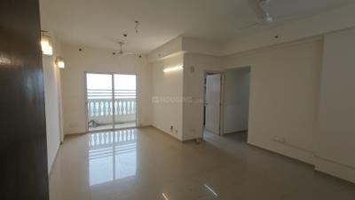 Living Room Image of 1250 Sq.ft 3 BHK Apartment / Flat for rent in DLF Capital Greens Phase 1 And 2, Karampura New Delhi for Rs. 50000