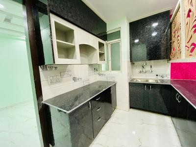 Kitchen Image of 1450 Sq.ft 3 BHK Apartment / Flat for sale in Capital Home 102, Sector 102 Noida for Rs. 6900000