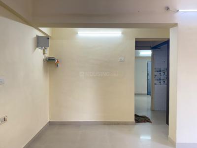 Hall Image of 586 Sq.ft 1 BHK Apartment / Flat for rent in Mulund East Mumbai for Rs. 32000