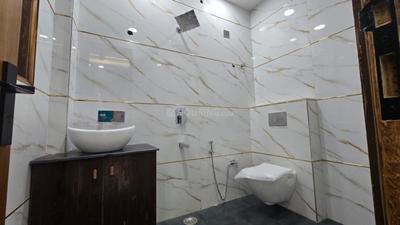 Bathroom Image of 1938 Sq.ft 4 BHK Builder Floor for sale in Indirapuram Ghaziabad for Rs. 25000000