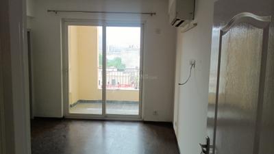 Bedroom Image of 1295 Sq.ft 2 BHK Apartment / Flat for rent in Supertech Araville, Sector 79 Gurgaon for Rs. 25000