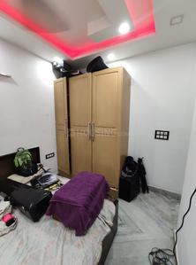 Bedroom Image of 910 Sq.ft 3 BHK Apartment / Flat for sale in Janakpuri New Delhi for Rs. 13000000