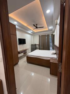Bedroom Image of 900 Sq.ft 1 BHK Builder Floor for rent in DLF Independent Floors, DLF Phase 3 Gurgaon for Rs. 32000