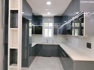 Kitchen Image of 1300 Sq.ft 4 BHK Builder Floor for sale in Deenpur New Delhi for Rs. 13000000