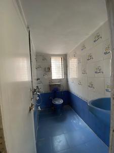 Bathroom Image of Spacious PG a shared home in Shivaji Nagar, Pune