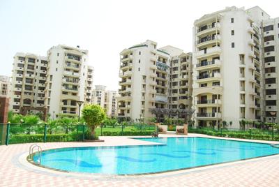 Image of 1215 Sq.ft 2 BHK Apartment / Flat for sale in Parsvnath Prestige, Sector 93A, Noida for Rs. 16000000