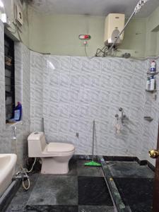 Bathroom Image of 1500 Sq.ft 3 BHK Apartment / Flat for sale in Tollygunge Kolkata for Rs. 10000000