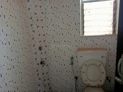 Bathroom Image of 1000 Sq.ft 3 BHK Apartment / Flat for sale in Baranagar Kolkata for Rs. 6500000