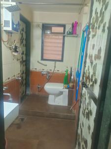 Bathroom Image of 940 Sq.ft 2 BHK Apartment / Flat for sale in Puraniks Kavya Dhara, Thane West Thane for Rs. 10500000