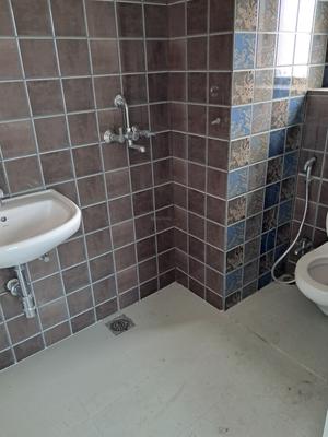 Bathroom Image of 1250 Sq.ft 3 BHK Apartment / Flat for sale in The Crown, Beliaghata Kolkata for Rs. 15000000