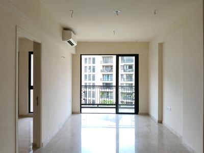 Living Room Image of 1350 Sq.ft 3 BHK Apartment / Flat for sale in Lodha Sterling, Thane West Thane for Rs. 31000000