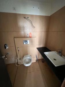 Bathroom Image of 2005 Sq.ft 3 BHK Apartment / Flat for rent in Sakar Elite Apex, Mahalakshmi Nagar Indore for Rs. 40000