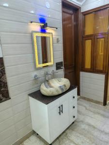 Bedroom Image of 1000 Sq.ft 2 BHK Builder Floor for sale in Subhash Nagar New Delhi for Rs. 11500000