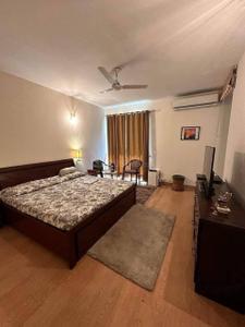 Bedroom Image of 1657 Sq.ft 3 BHK Apartment / Flat for rent in Unitech Uniworld Gardens 1, Sector 47 Gurgaon for Rs. 85000
