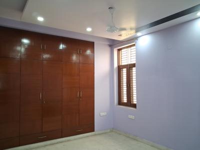 Bedroom Image of 2250 Sq.ft 3 BHK Builder Floor for rent in Bali Nagar New Delhi for Rs. 55000