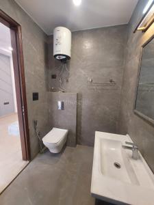 Bathroom Image of 850 Sq.ft 2 BHK Builder Floor for sale in Vikaspuri New Delhi for Rs. 14000000