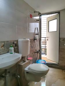 Common Bathroom Image of 533 Sq.ft 1 BHK Apartment / Flat for rent in Kasarvadavali Thane for Rs. 19000