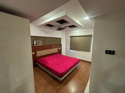 Bedroom Image of 2000 Sq.ft 2 BHK Apartment / Flat for rent in Vellayil Kozhikode for Rs. 100000